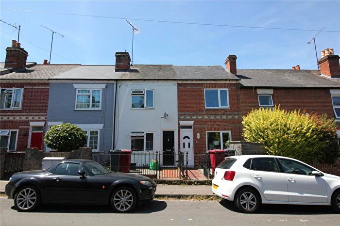 2 Bedroom Terraced House For Sale In Foxhill Road, Reading, RG1