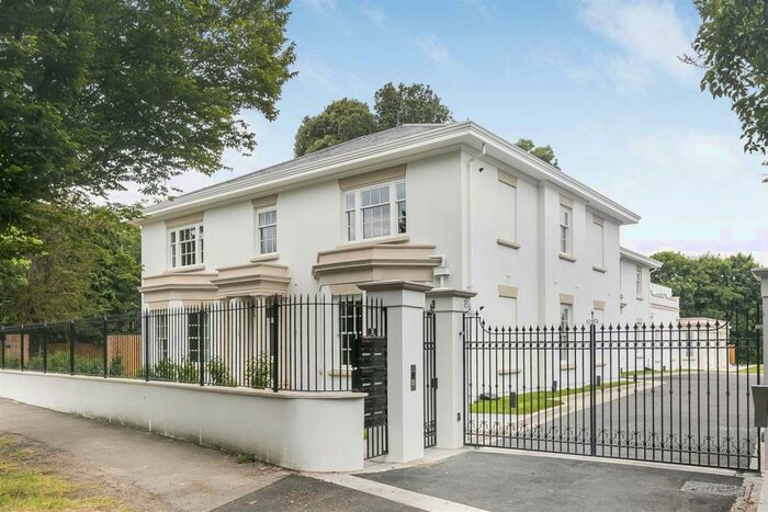 2 Bedroom Flat To Rent In Totteridge Village, Totteridge, N20