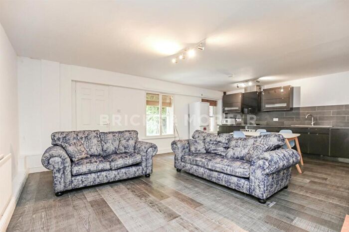 3 Bedroom Apartment To Rent In (£pppw) Westgate Road, City Centre, NE4