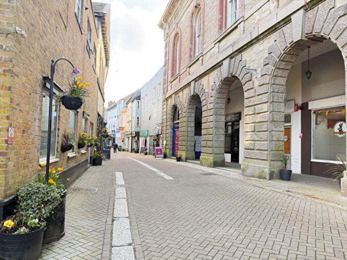 2 Bedroom Flat For Sale In Flat, Pike Street, Liskeard, Cornwall, PL14