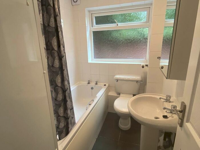 1 Bedroom Flat To Rent In Gravelly Hill, Erdington, Birmingham, B23