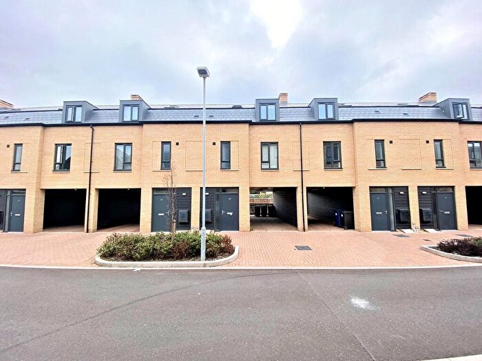 3 Bedroom Terraced House To Rent In Drovers Place, Huntingdon, PE29