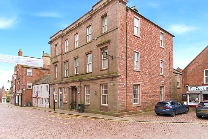 2 Bedroom Flat For Sale In High Street, Kirriemuir, DD8