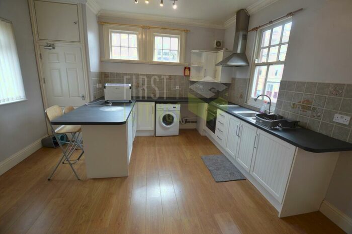 2 Bedroom Apartment To Rent In Tichborne Street, Highfields, LE2