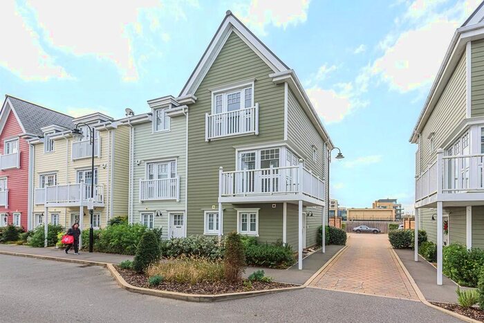 4 Bedroom Terraced House To Rent In Maine Street, Reading, RG2