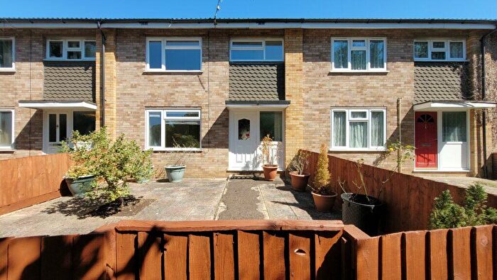 2 Bedroom Terraced House To Rent In Evenlode, Banbury, Oxon, OX16