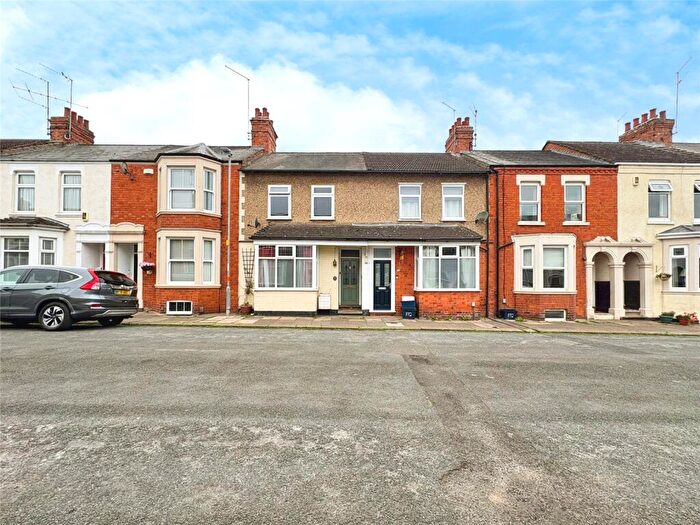 3 Bedroom Terraced House To Rent In Thursby Road, NN1