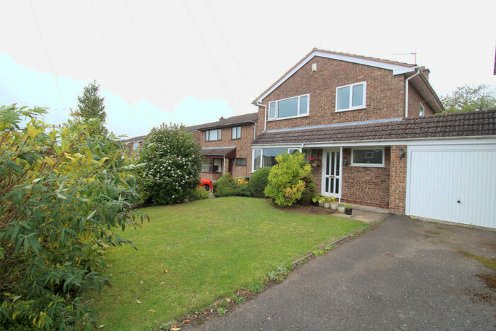 3 Bedroom Link Detached House For Sale In Hall Close, Kilsby, CV23