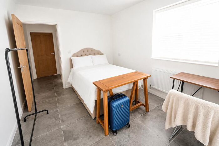 Studio To Rent In Queen Isabels Avenue, Cheylesmore, Coventry, CV3