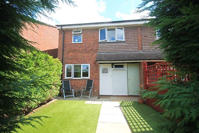 3 Bedroom Semi-Detached House To Rent In Headley Down, GU35