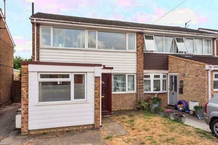 4 Bedroom Terraced House To Rent In Cornfields, Godalming, GU7