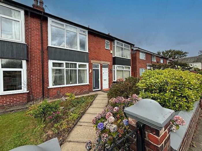 3 Bedroom Town House For Sale In Grosvenor Street, Bury, BL9