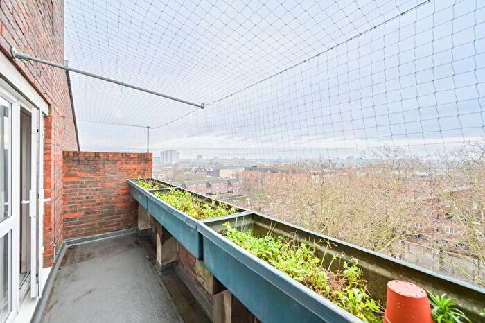 3 Bedroom Flat For Sale In , Stroud Green, London, N7