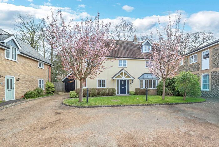 6 Bedroom Detached House For Sale In Hornings Park, Horringer, IP29