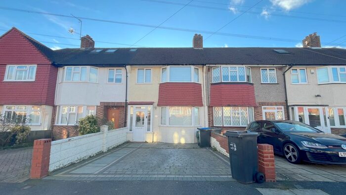 3 Bedroom Terraced House For Sale In Lynmouth Avenue, Morden, SM4