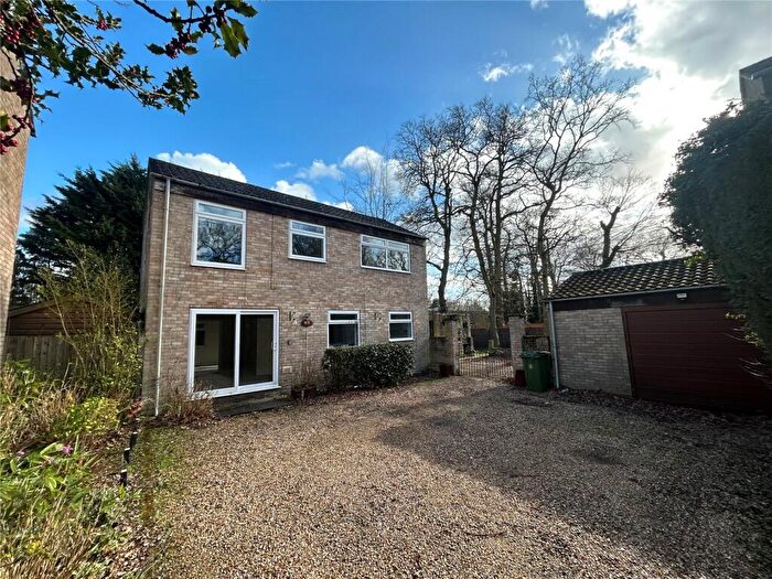 3 Bedroom Detached House To Rent In Verran Road, Camberley, Surrey, GU15