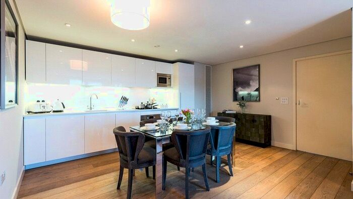 3 Bedroom Flat To Rent In Merchant Square, East Harbet Road, London W2
