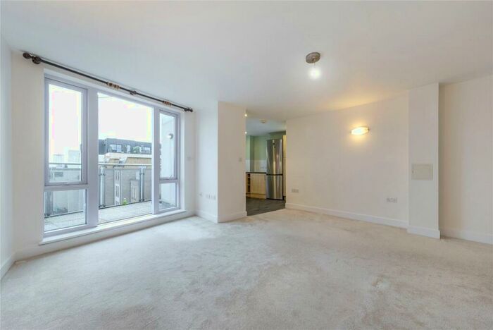 1 Bedroom Flat To Rent In Parkway, Camden, NW1
