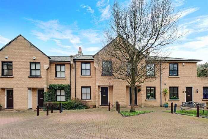 2 Bedroom Property For Sale In Wordsworth Place, London, NW5
