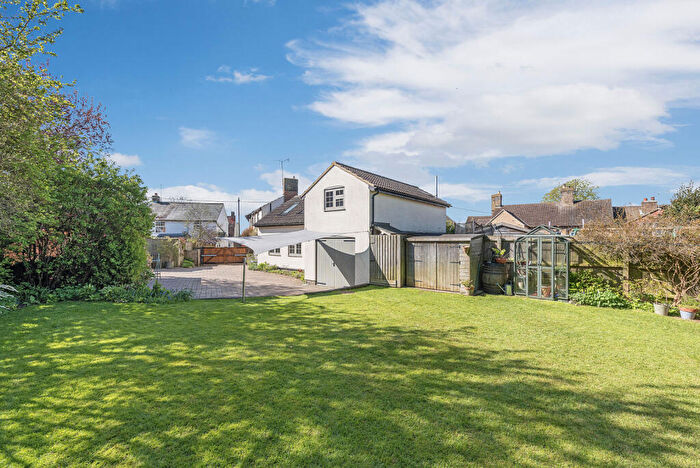 4 Bedroom Detached House For Sale In High Street, Catworth, Huntingdon, Cambridgeshire, PE28