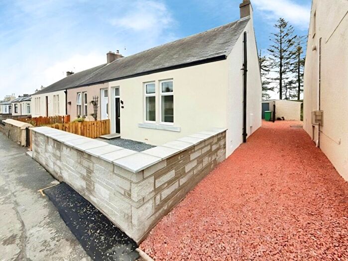 3 Bedroom End Of Terrace House For Sale In Woodside Way, Glenrothes, KY7