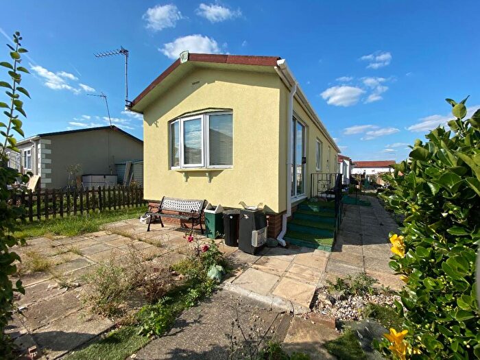 2 Bedroom Park Home For Sale In Kings Park, Creek Road, Canvey Island, SS8