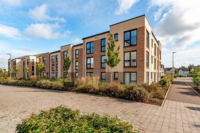 2 Bedroom Flat For Sale In Flat, Daybell Loan, South Queensferry, EH30