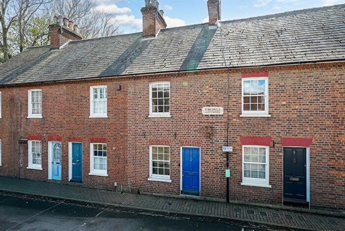 2 Bedroom Terraced House For Sale In St. Michaels Street, St. Albans, AL3