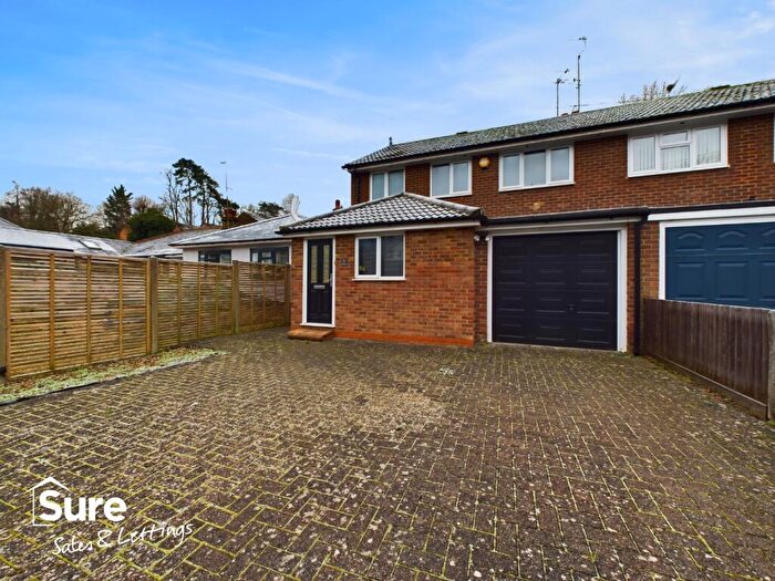 3 Bedroom Semi-Detached House To Rent In Glendale, Hemel Hempstead, Hertfordshire, HP1