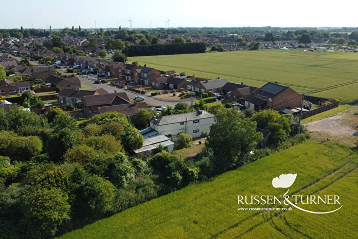 3 Bedroom Detached House For Sale In Farmhouse And Substantial Plot Off New Road In Sutton Bridge, PE12