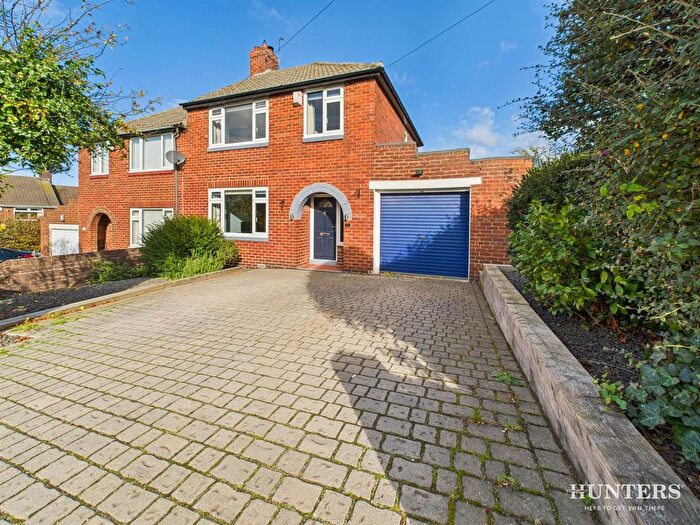 3 Bedroom Semi Detached House For Sale In Alston Road, Consett, DH8