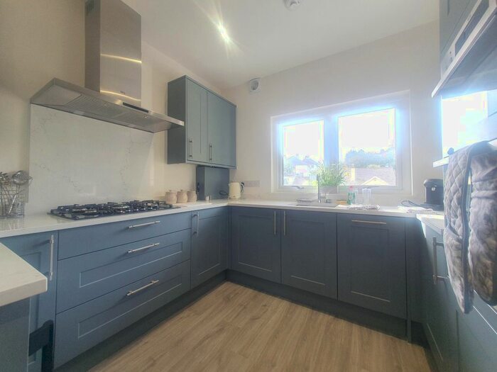 2 Bedroom Flat To Rent In Southfield Road, Paignton, TQ3