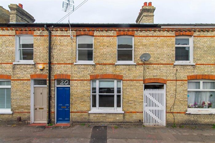 3 Bedroom Terraced House To Rent In Suez Road, Cambridge, CB1