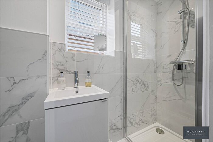 3 Bedroom End Terrace House For Sale In Lyster Mews, Cobham, Surrey, KT11