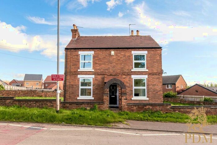 3 Bedroom Detached House To Rent In Arnold Lane, Gedling, NG4