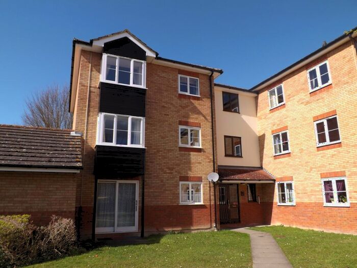 2 Bedroom Apartment To Rent In Tamarin Gardens, Cherry Hinton, CB1