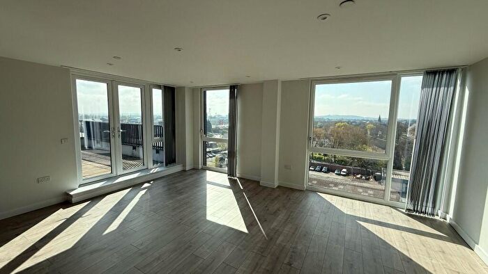 2 Bedroom Apartment To Rent In Crocus Street, Nottingham, Nottinghamshire, NG2