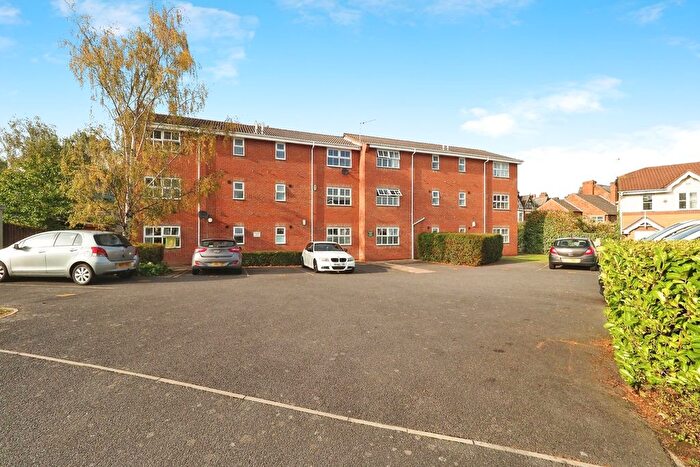 1 Bedroom Flat For Sale In Ardmore Close, Nottingham, Nottinghamshire, NG2