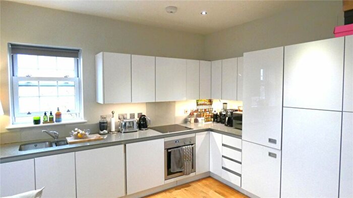 2 Bedroom Apartment To Rent In Crown Street, Brentwood, Essex, CM14