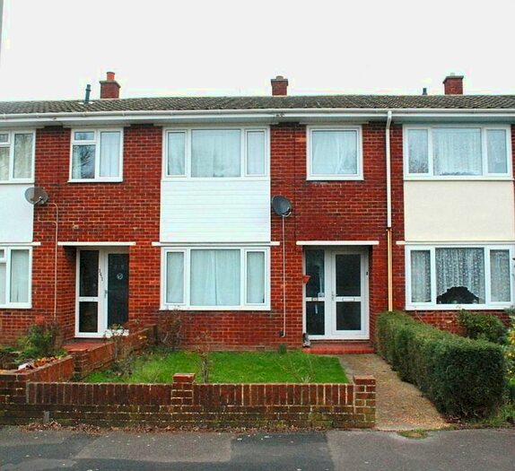 3 Bedroom Terraced House To Rent In West Street, Portchester, Fareham PO16