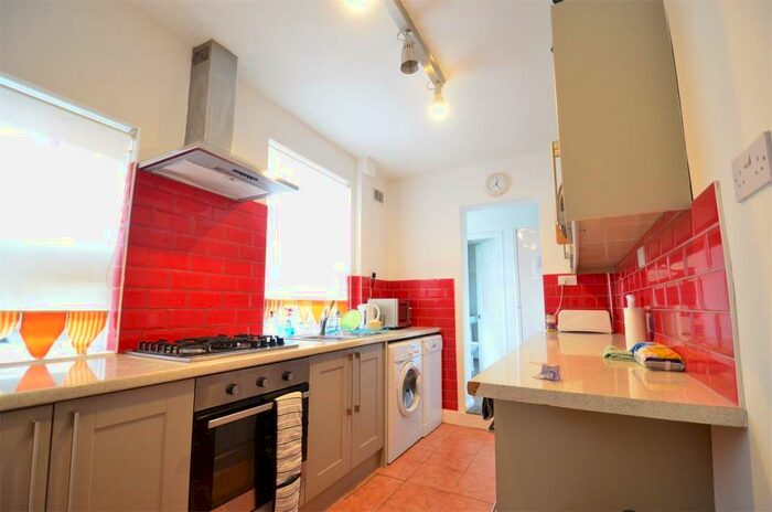 4 Bedroom Terraced House To Rent In Warwards Lane, Selly Oak, Birmingham, B29