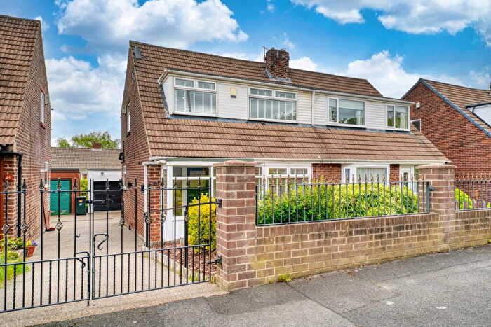 3 Bedroom Semi-Detached House For Sale In Parkland, Blaydon-on-tyne, NE21