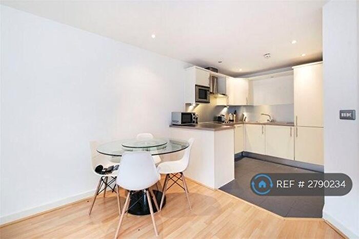 1 Bedroom Flat To Rent In Brewhouse Yard, London, EC1V