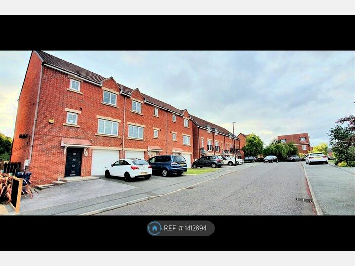 4 Bedroom Semi-Detached House To Rent In Kingswood, Penshaw, Houghton Le Spring, DH4