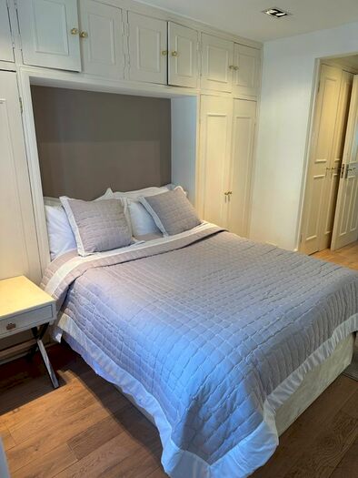 2 Bedroom Flat For Sale In Eardley Crescent, London, SW5
