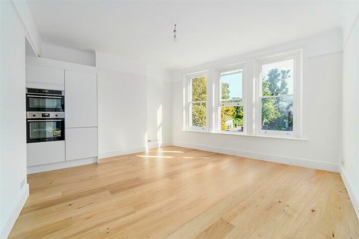 1 Bedroom Flat To Rent In St Marys Road, Ealing, W5