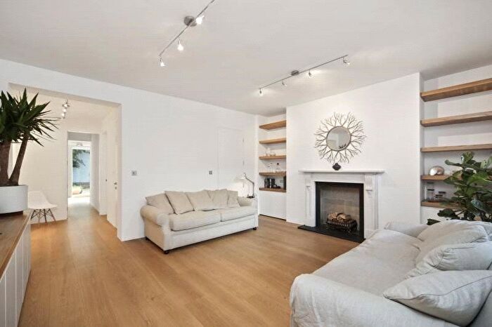 2 Bedroom Flat To Rent In Colville Terrace, London, W11