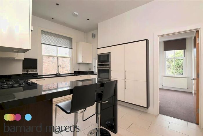 3 Bedroom Flat To Rent In Flanders Mansions, Flanders Road, Chiswick, W4