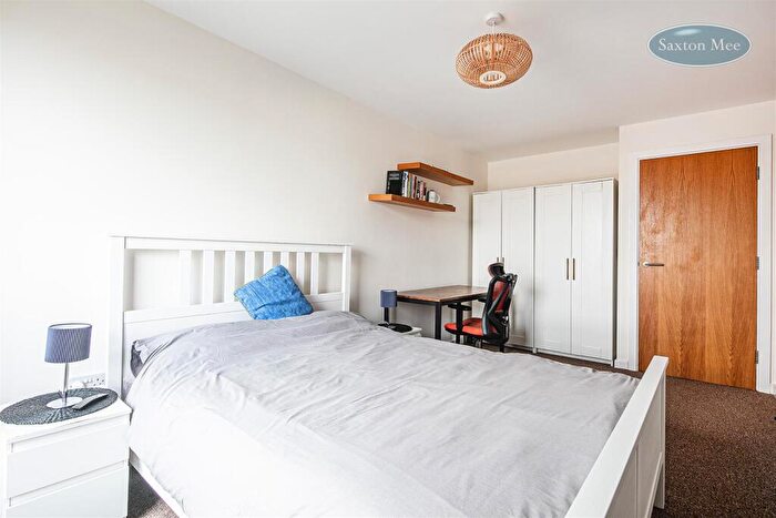 1 Bedroom Apartment For Sale In Upper Allen Street, Sheffield, S3