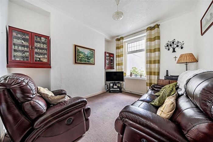 3 Bedroom Terraced House For Sale In Lakefield Place, Llanelli, SA15